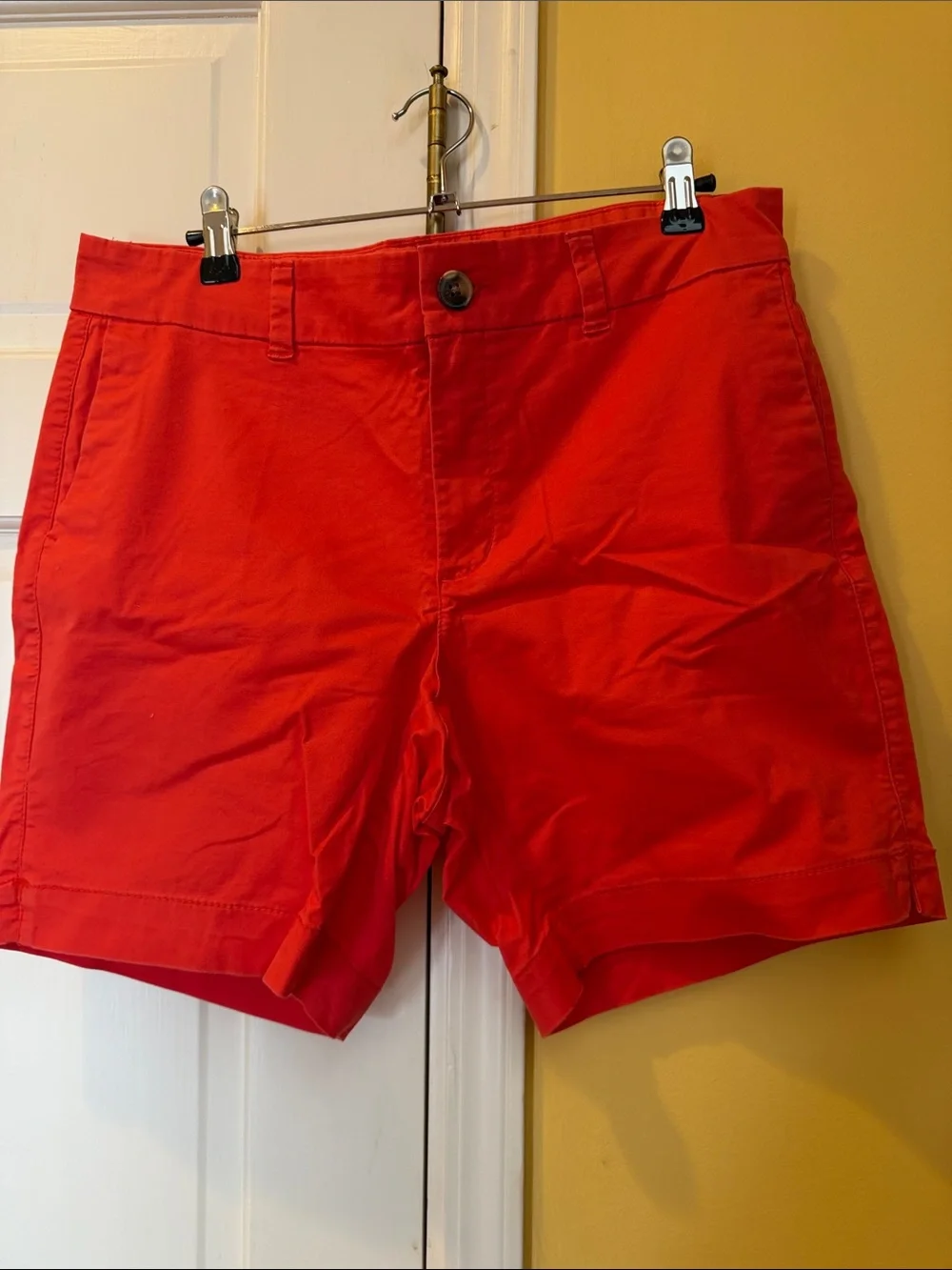 Old Navy women’s Red Casual Cotton Shorts, size 8